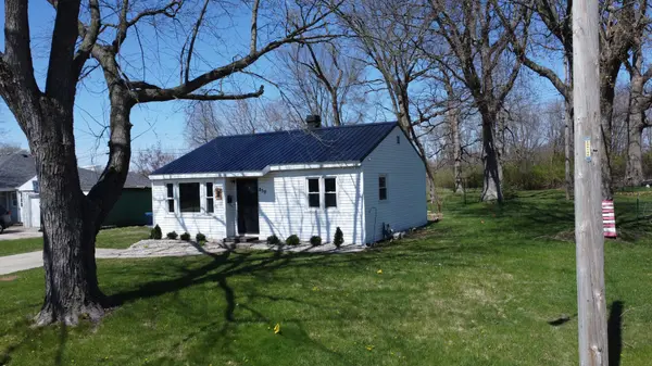 850 E Locust ST, Watseka, IL 60970
