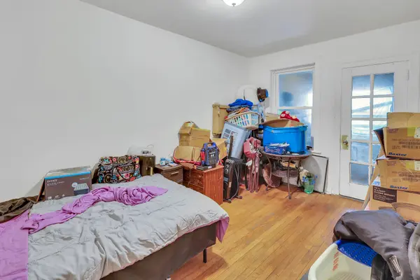 8039 S Marquette AVE, Chicago, IL 60617