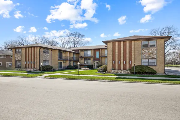 18318 Exchange AVE #2F, Lansing, IL 60438