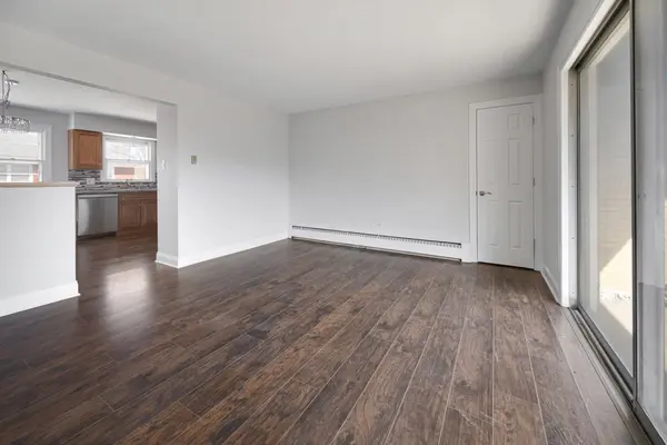 18318 Exchange AVE #2F, Lansing, IL 60438