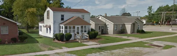 317 E South ST, Duquoin, IL 62832