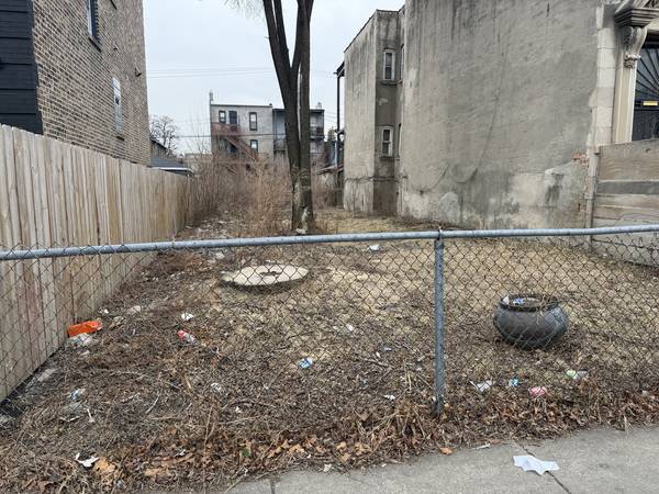 4311 W Monroe ST, Chicago, IL 60624