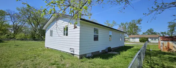 81 Creek CIR, Mcclure, IL 62957