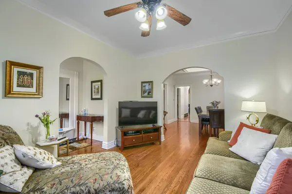 2231 N Lawndale AVE, Chicago, IL 60647
