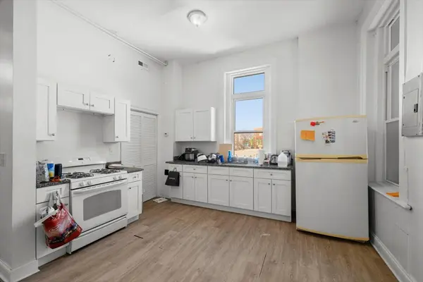 1725 S Ashland AVE, Chicago, IL 60608
