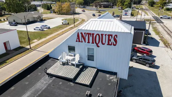 126 S Main ST, Gilman, IL 60938