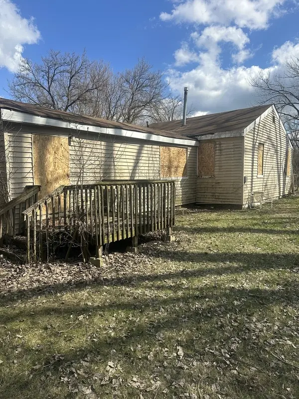 3702 Lincoln LN E, Robbins, IL 60472