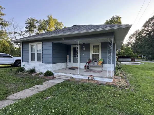 311 N Goldheimer AVE, Benton, IL 62812