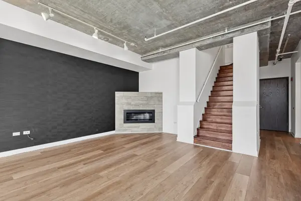 737 W Washington BLVD #1003, Chicago, IL 60661