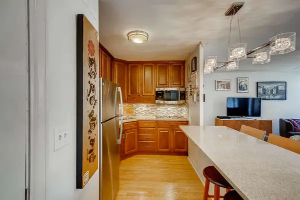 30 E ELM ST #6F, Chicago, IL 60611