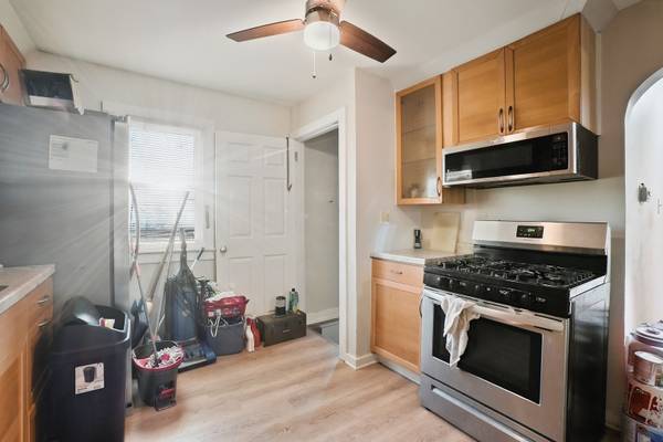 215 Barr Elms AVE, Joliet, IL 60433