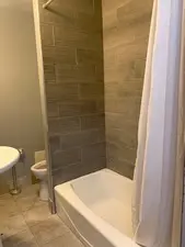 1616 Ogden AVE, Lisle, IL 60532