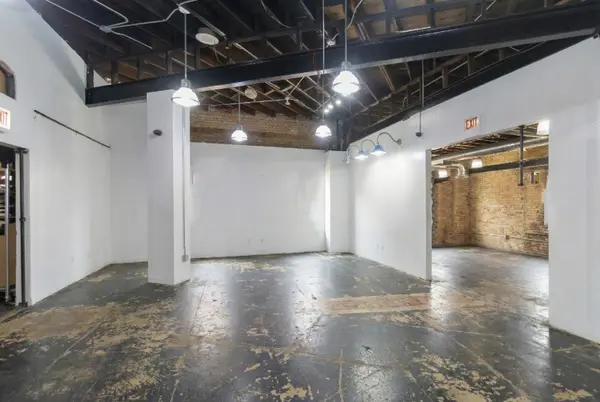 2950 W Fullerton AVE, Chicago, IL 60647