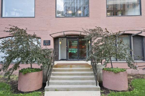 355 N CANAL ST #C101, Chicago, IL 60606
