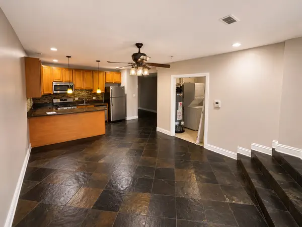 4207 S Indiana AVE #G, Chicago, IL 60653