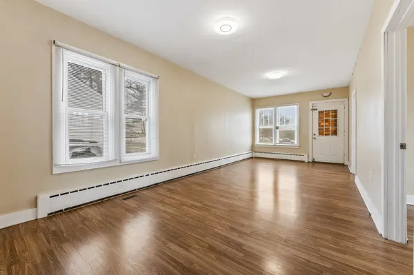 1809 Ogden AVE, Lisle, IL 60532