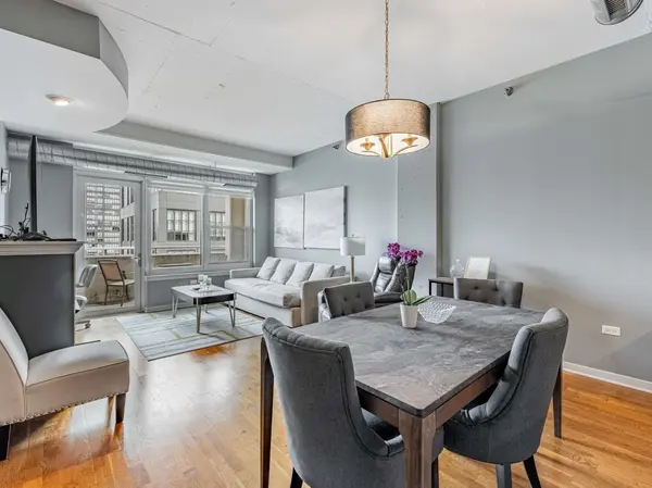 909 W Washington BLVD #911, Chicago, IL 60607