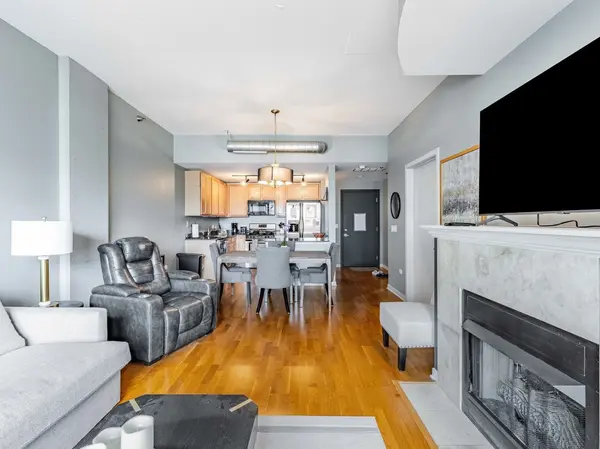 909 W Washington BLVD #911, Chicago, IL 60607