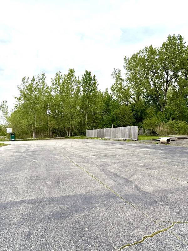 23962 Stripmine RD, Wilmington, IL 60481