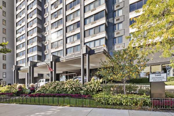 1440 N Lake Shore DR #21H, Chicago, IL 60610