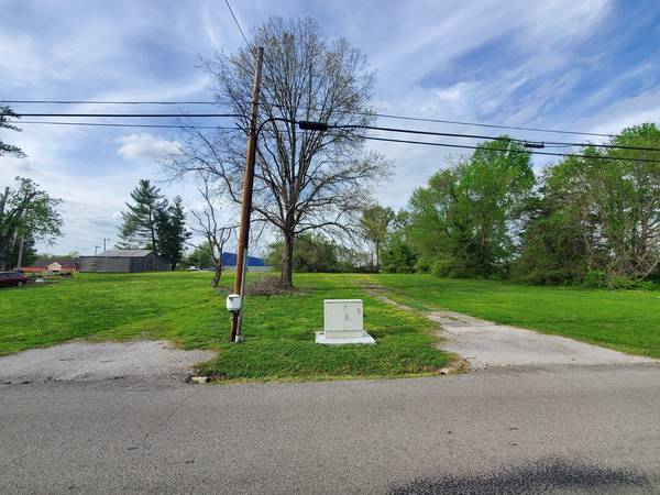 1810 Old West Main ST, Carbondale, IL 62901