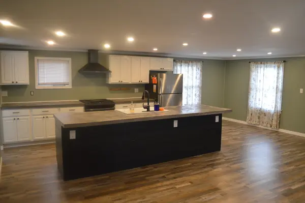 460 E Hill ST, Tiskilwa, IL 61368