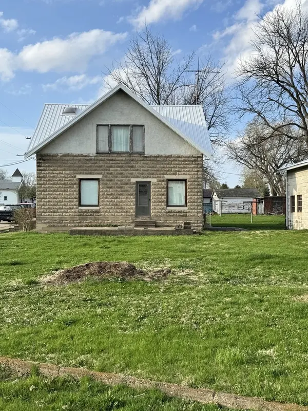 27842 2600 E ST, Van Orin, IL 61374