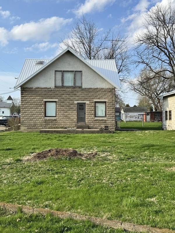 27842 2600 E ST, Van Orin, IL 61374