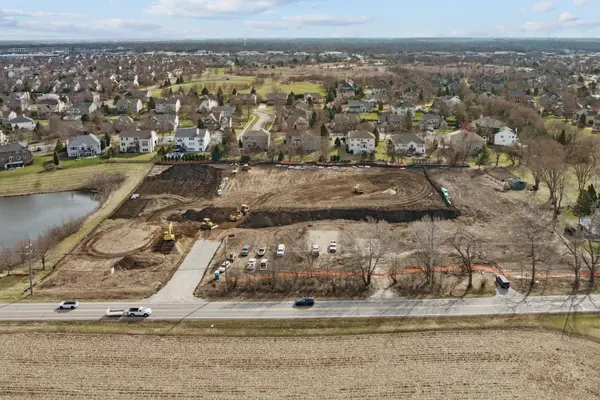 Unit 9A Prairie Grove DR, Geneva, IL 60134