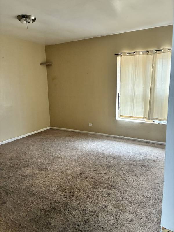 6852 S DANTE AVE #3E, Chicago, IL 60637