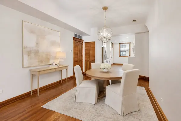 946 W Sheridan RD #2, Chicago, IL 60613