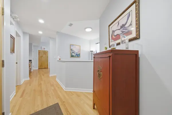 1733 W Lawrence AVE #CU2, Chicago, IL 60640