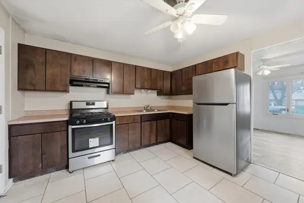 2016 215th PL, Sauk Village, IL 60411