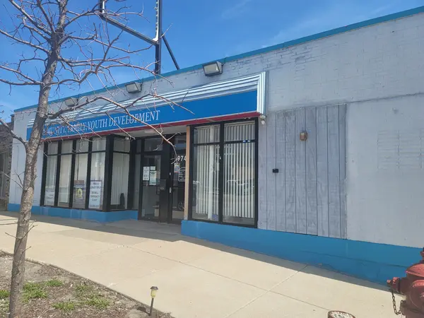 9741 Southwest HWY, Oak Lawn, IL 60453