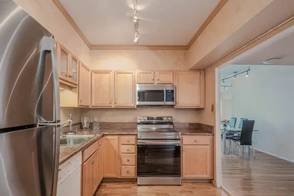 175 E Delaware PL #5809, Chicago, IL 60611