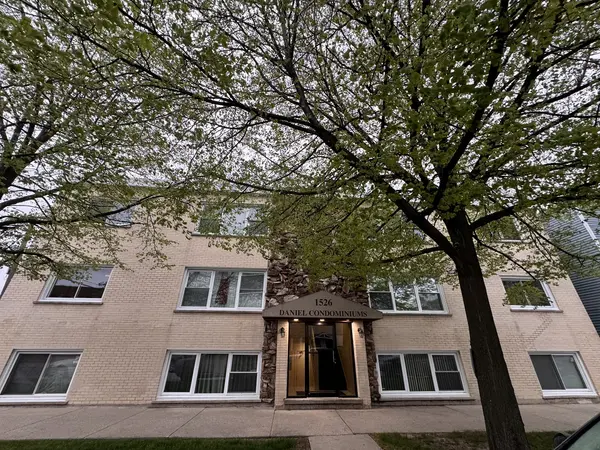 1526 S 51st CT #6, Cicero, IL 60804