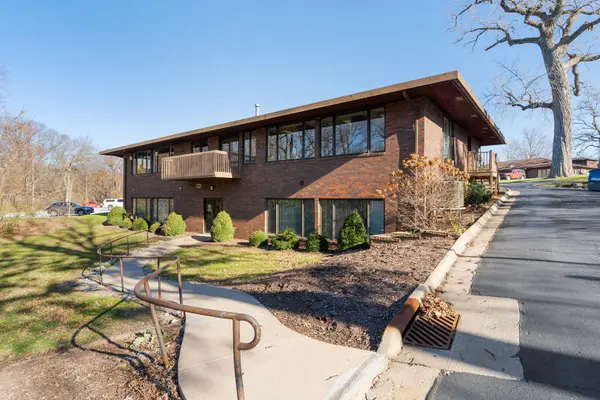 604 35TH AVE #1, Moline, IL 61265
