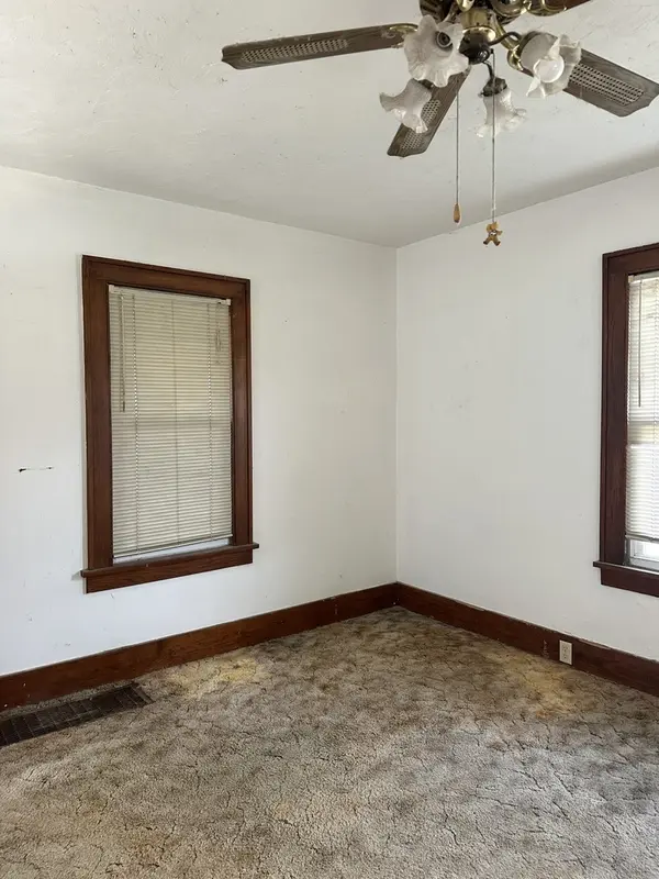 3113 9 1/2 ST, Rock Island, IL 61201