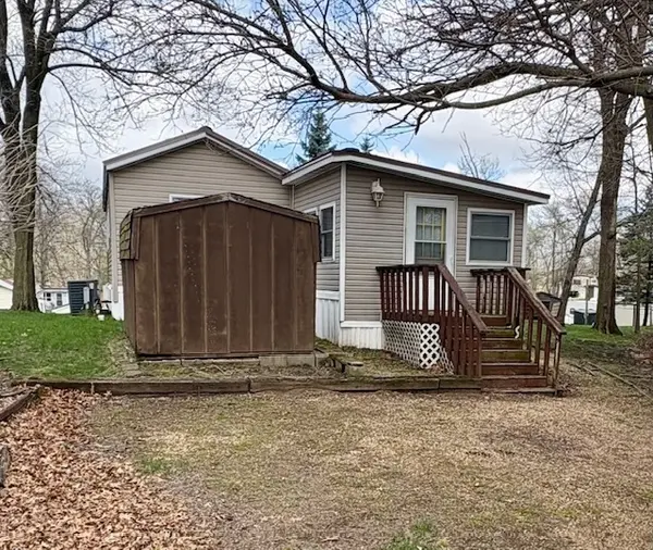 6/57&58 Woodhaven, Sublette, IL 61367