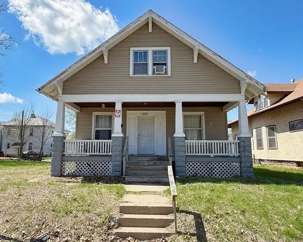 1212 Glenhurst CT, Rock Island, IL 61201