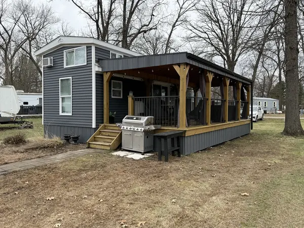 5-81 Woodhaven Lakes, Sublette, IL 61367