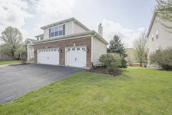 26615 Silverleaf DR, Plainfield, IL 60585