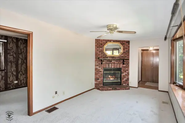 324 W Harrison RD, Lombard, IL 60148