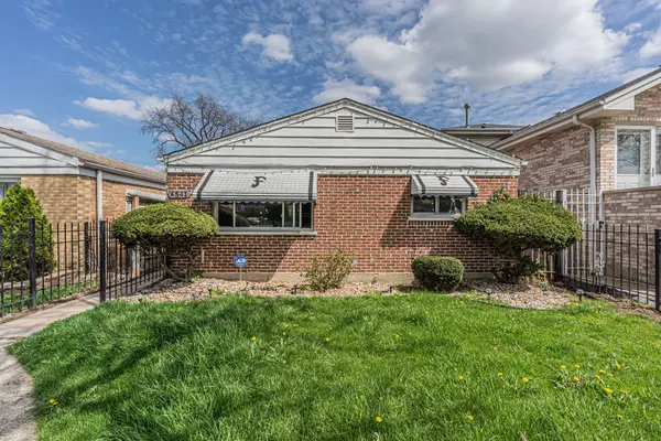 4541 S Laporte AVE, Chicago, IL 60638