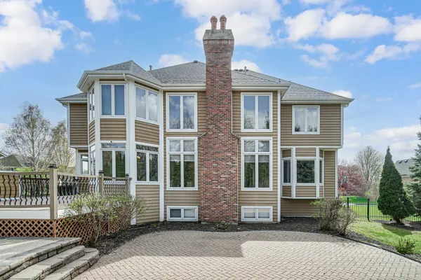 3N777 Walt Whitman RD, St. Charles, IL 60175