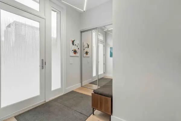 55 E Erie ST #SH-D, Chicago, IL 60611
