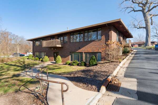 604 35TH AVE #2, Moline, IL 61265