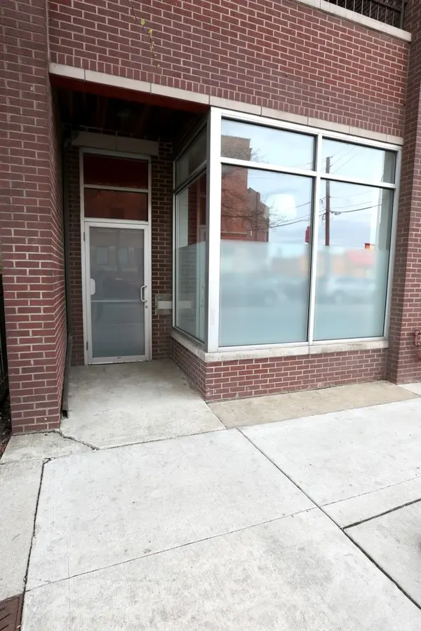 2358 N Damen AVE, Chicago, IL 60647