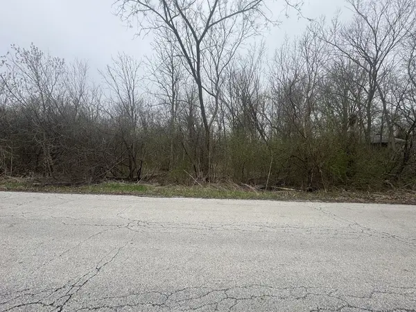 22828 Frederick RD, Steger, IL 60475