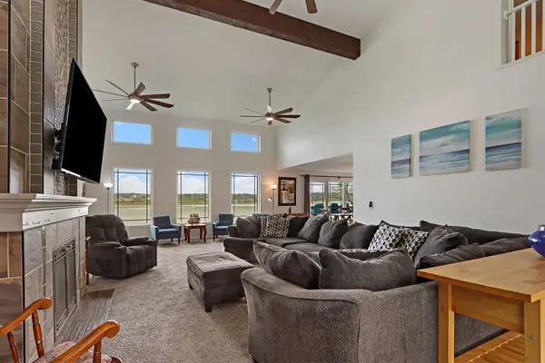 W4226 W End RD, Lake Geneva, WI 53147